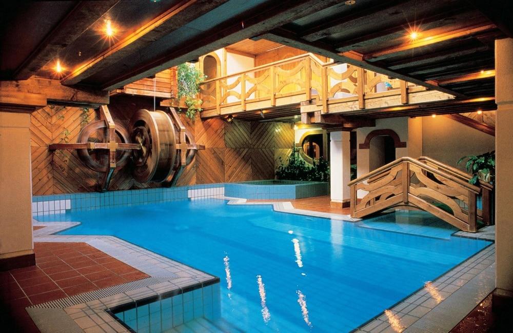 Hotel Club Relais Des Alpes Madonna di Campiglio Bagian luar foto